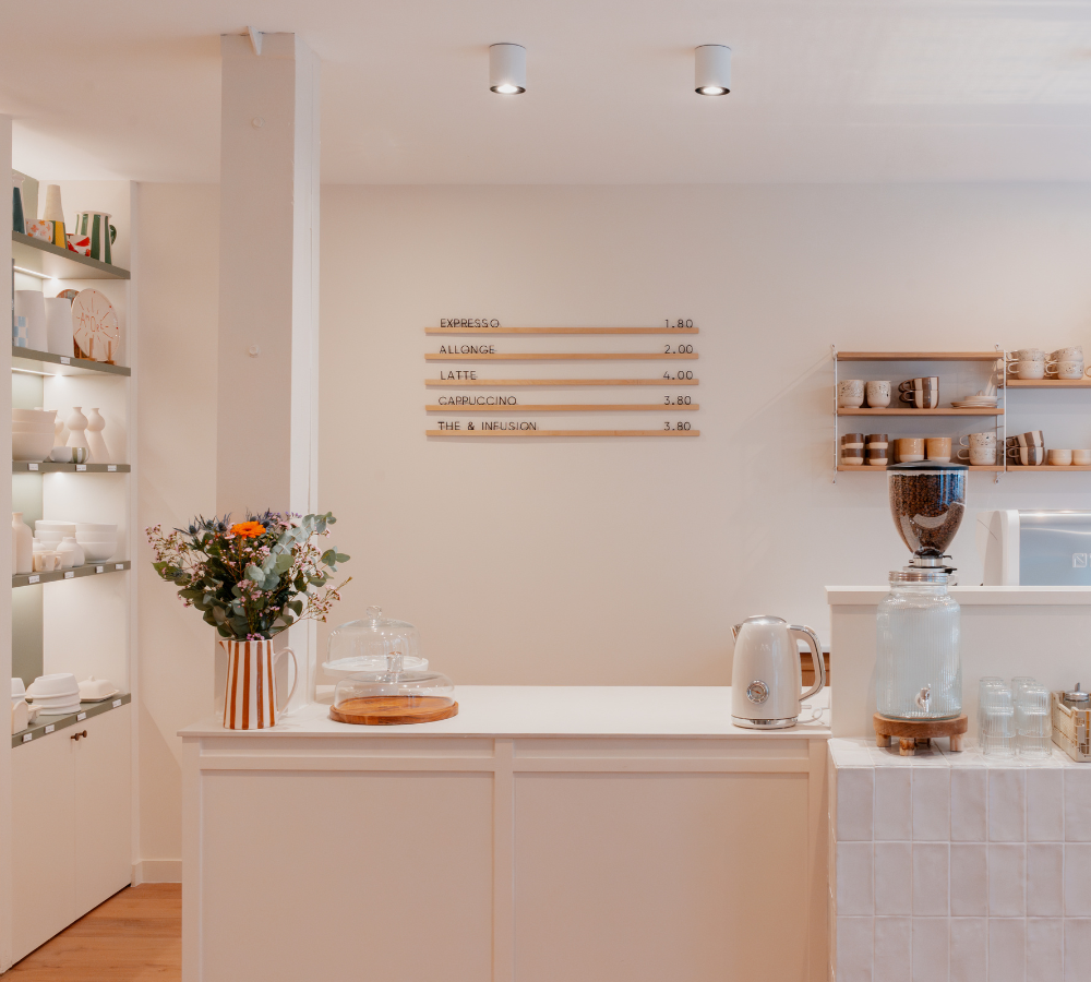 Le comptoir du coffee shop ARTI à Rennes